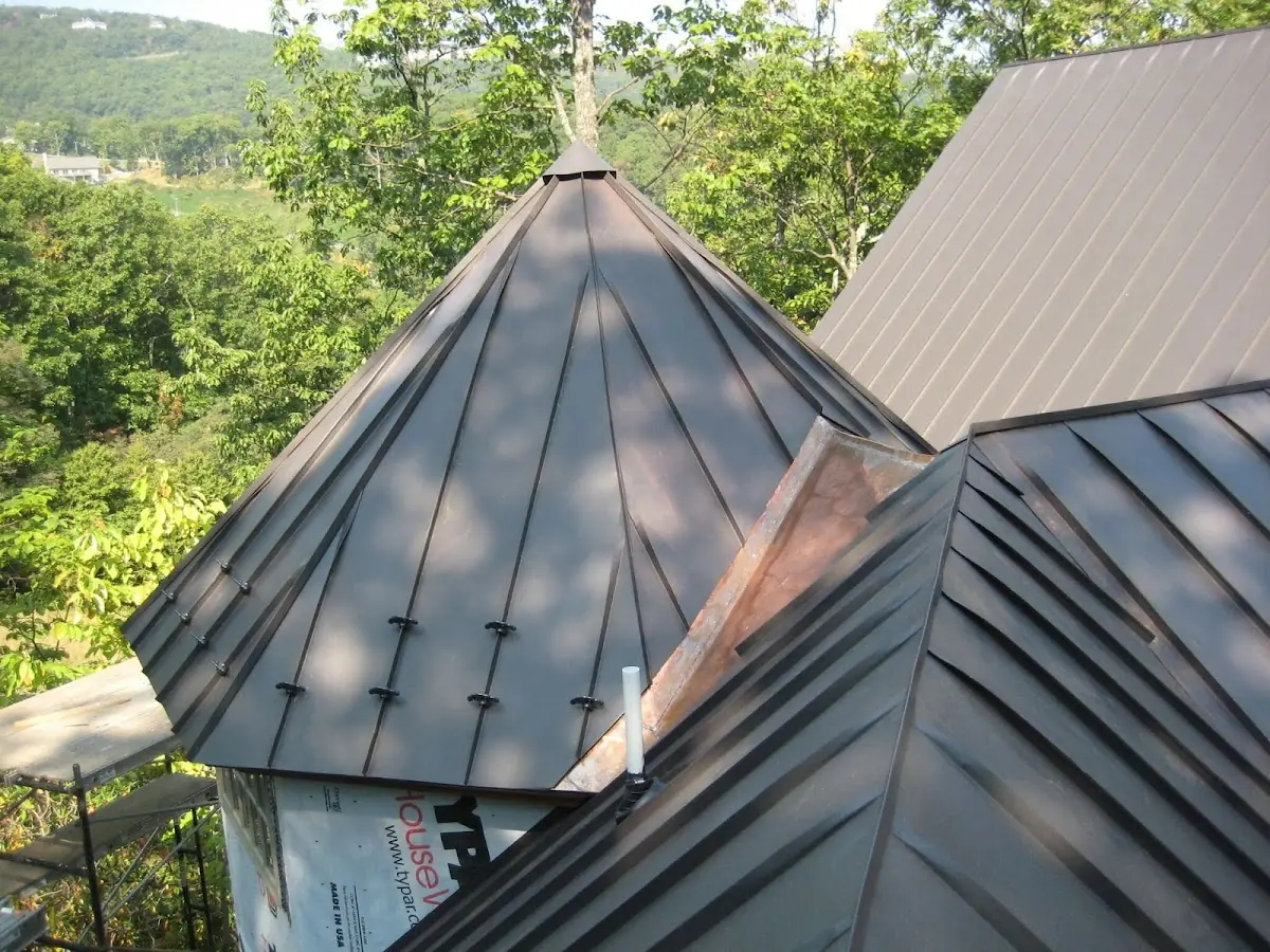 Professional Roof Tarp Installation by Craftsman Roofing in Waihee-Waiehu
